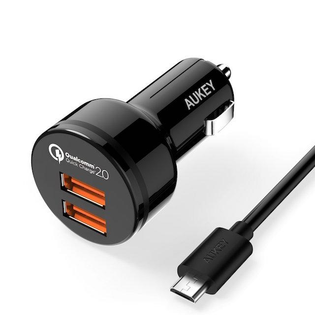 20151117aukey_carcharger_002.jpg