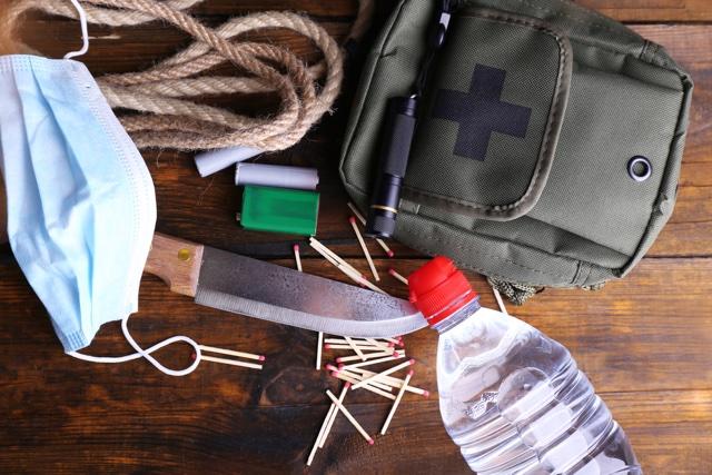 160311survival_kit.jpg