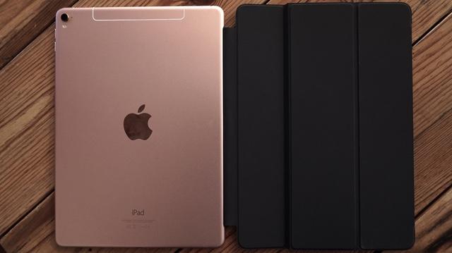 9.7インチ版iPad Proのレビュー。小さなボディにパワフルな機能