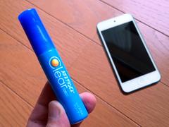 スマホの掃除にはメガネクリーナーが使える【今日のライフハックツール】 | ライフハッカー・ジャパン