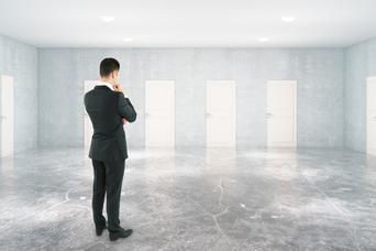「投資の選択肢が多い」と「投資できなくなる」～マネーハック心理学