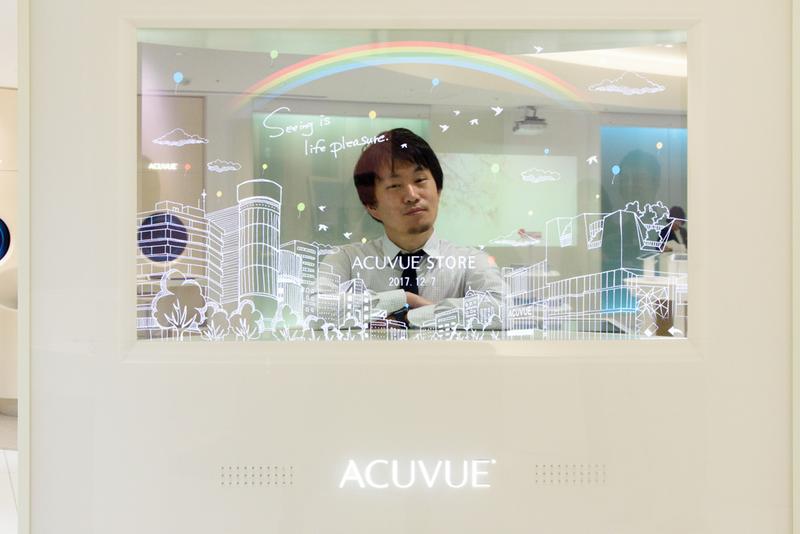 1214ACUVUE1-05