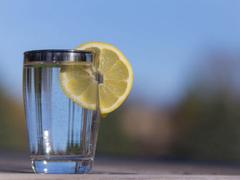 レモン水はただのレモン水。毒にも薬にもならない