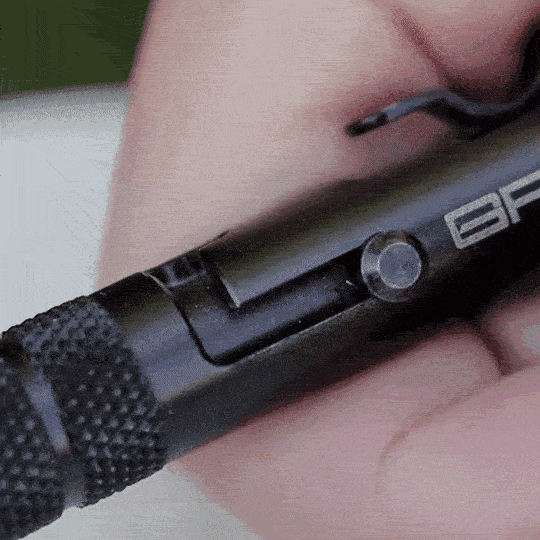 残り1日！世界で最もタフなペン「GP1945 ボルトアクションペン」の特徴
