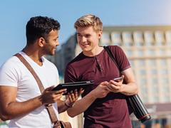 1年の大半を海外を転々として過ごすノマドワーカーが教える、SNSで旅先の友達を作る方法 | ライフハッカー・ジャパン