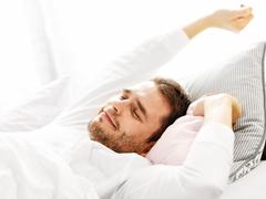 専門家がすすめる、自然に眠れる12の方法