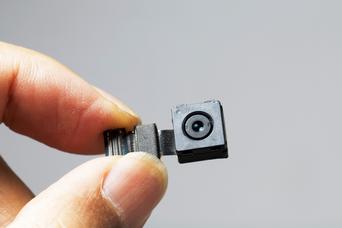 Airbnbで滞在した部屋で、盗撮されるリスクを限りなく減らす方法