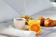 出張先のホテルでは朝食を「ルームサービス」にすべき4つの理由
