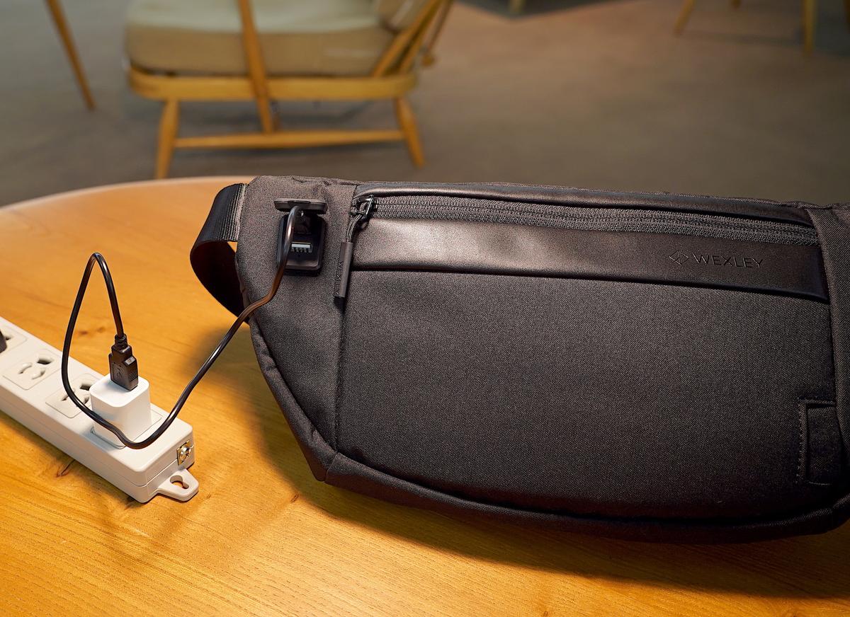 バックパックが大ヒット中のWEXLEYから「SLING BAG」を使ってみた 