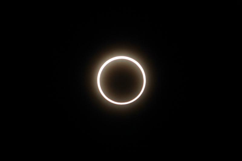 annular-solar-eclipse-2003461_1280-1