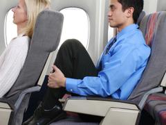 デルタ航空が座席のリクライニング幅を半減。これ、航空業界に広まるかもしれません