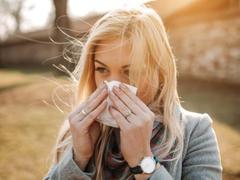 秋の花粉症対策｜代表的なアレルギー症状8つ