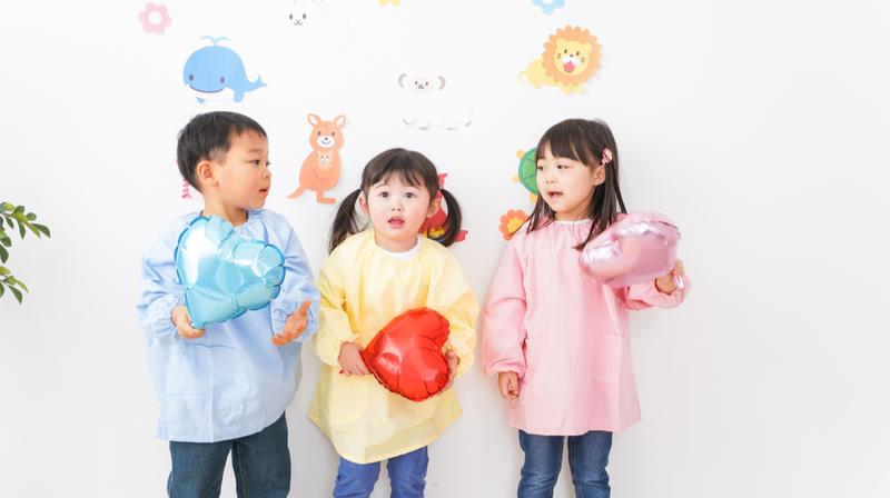 幼稚園児三人