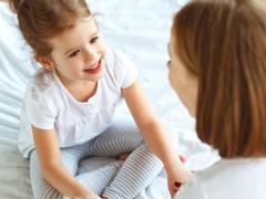 2歳ごろに触れた会話の総量が、子どもの将来を決定づける（かも）