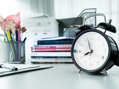 今すぐ職場にアナログ時計を導入すべき、2つの理由