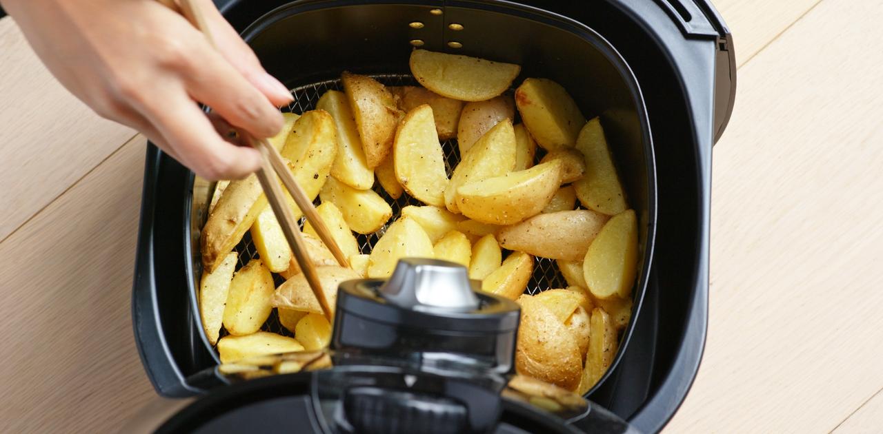 ノンフライヤーで作る極上ポテト料理レシピと調理のコツ | ライフハッカー・ジャパン