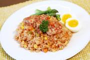 まな板・包丁いらず。炊飯器で炊くだけの「かんたんチキンライス」レシピ