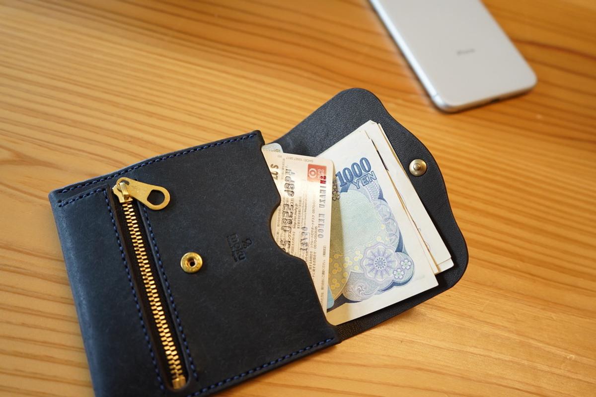 薄くてタフで実用的！ コンパクト財布 「ICHI」を徹底レビュー！ | ライフハッカー・ジャパン