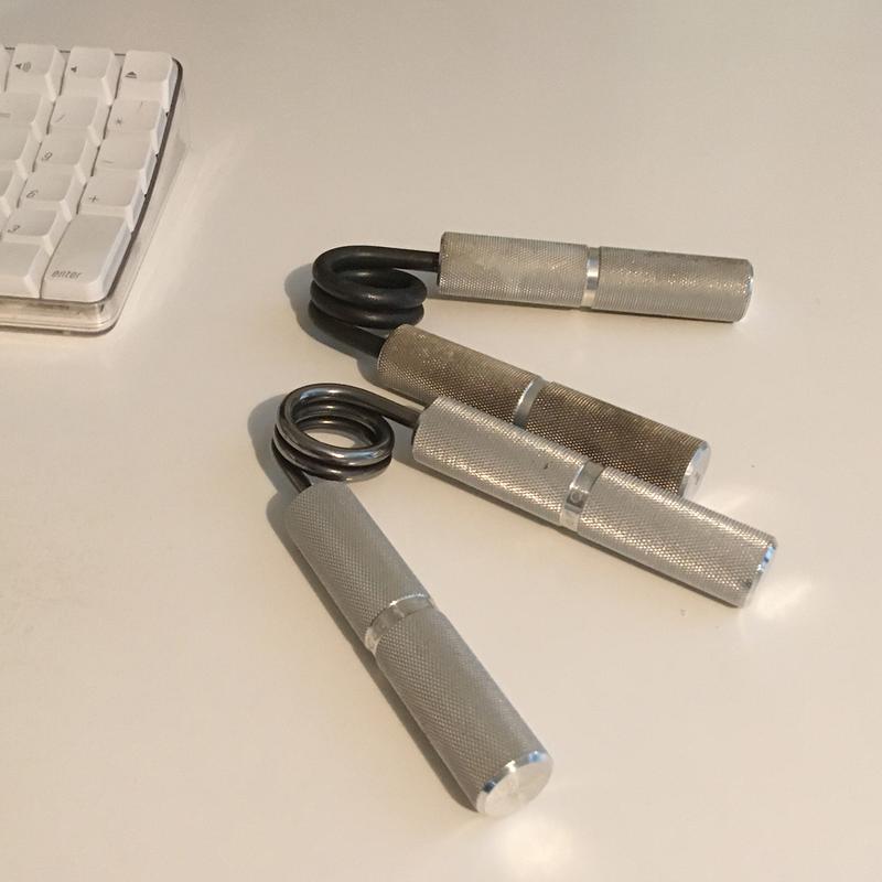 ハンドグリップ