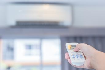 ダイキンに学ぶ、部屋の効率的な換気とエアコンの節電を両立させるコツ