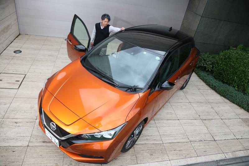 nissan_leaf_02
