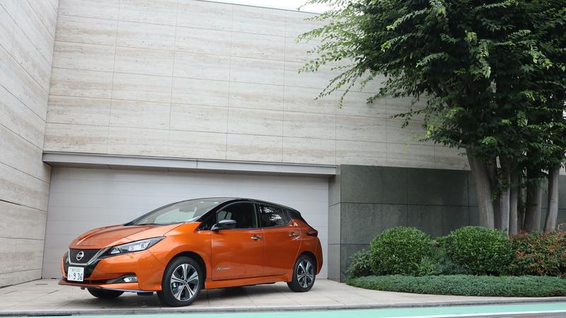 nissan_leaf_top