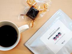 お湯を注ぐだけで本格コーヒーが飲める｢エスプレッソキューブ｣を試してみた
