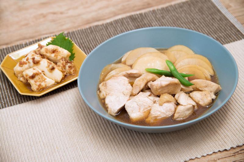 鶏肉の甘辛生姜たれと長芋のおかか和え