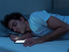スマホ活用で睡眠の質を上げる3つの方法｜iPhoneとAndorid