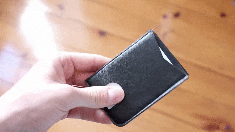 corkaw_wallet_gif_C