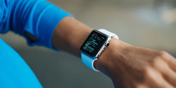 Apple Watchはアルミニウムとステンレス、どちらを選ぶべき？ | ライフ