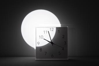 時間を無駄にする2つのこと、無駄遣いしない4つの方法