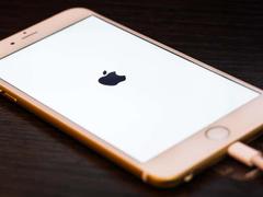 iPhoneやiPadを強制的に再起動する方法 | ライフハッカー・ジャパン