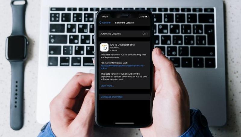 upgrading-smartphones-every-year-4