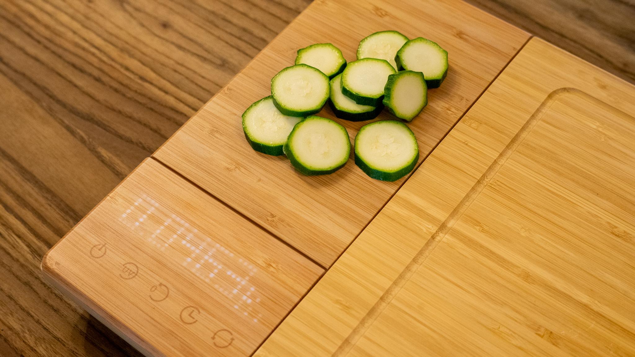 支援するなら今！ 除菌ライトにスケールほか、キッチンツール5種の機能