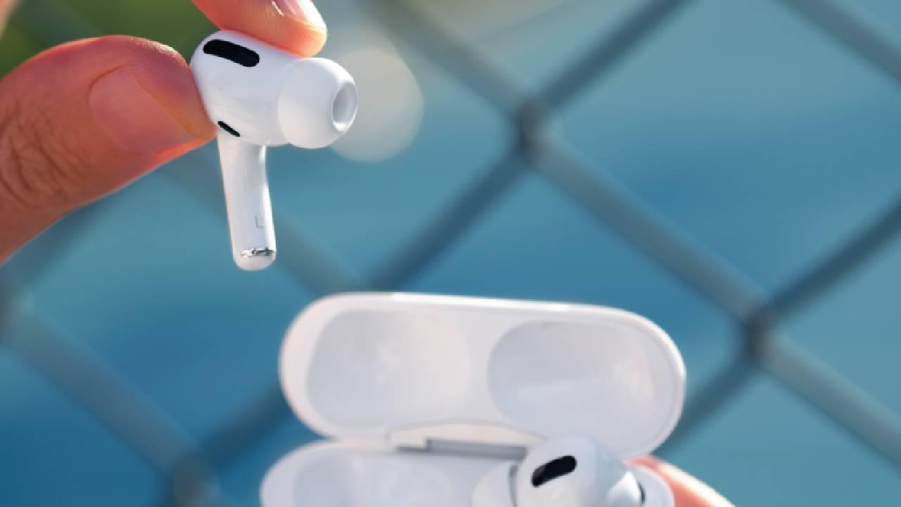 AirPodを片耳だけつけた状態でノイズキャンセリングを有効にする