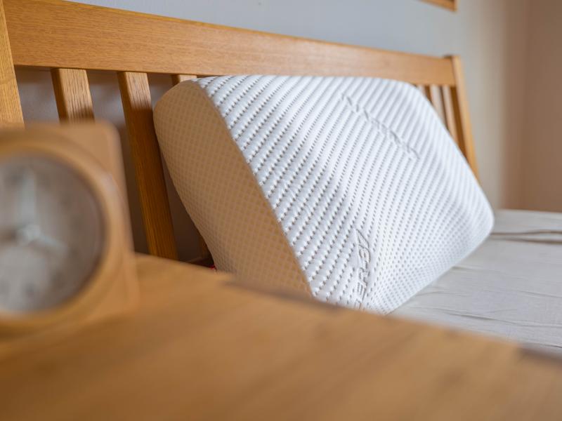 温度調整快眠枕「SEDA」