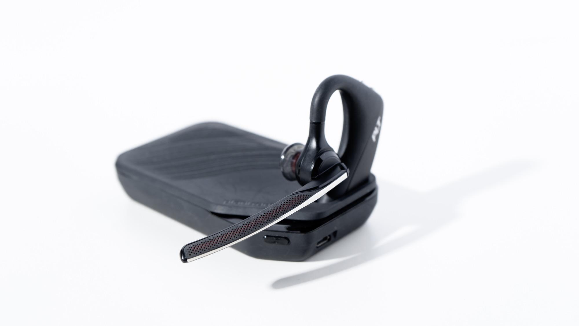 トラックの騒音までノイズキャンセリング「Plantronics Voyager 5200