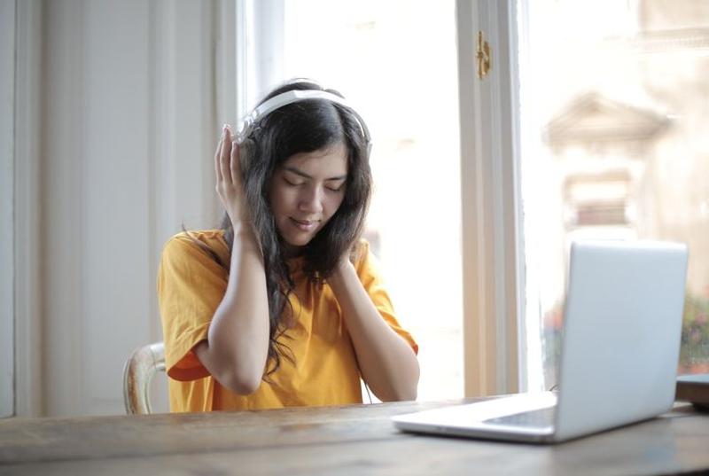 Music-Happy-Productivity