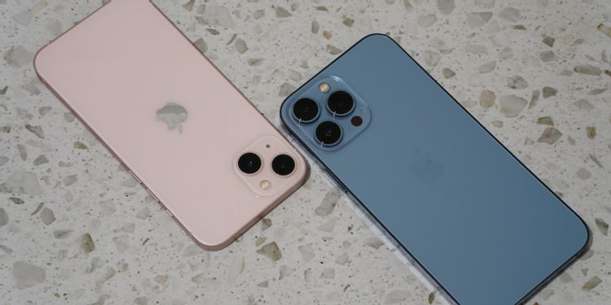 【最終値下げ】iPhone13promax (高速充電器　etc付き) 最終値下げ】iPhone13promax (高速充電器 etc付き)