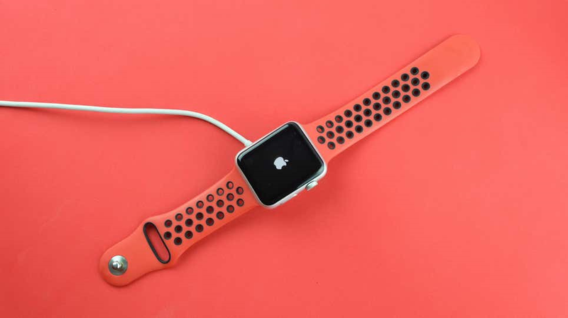 充電中のApple Watch