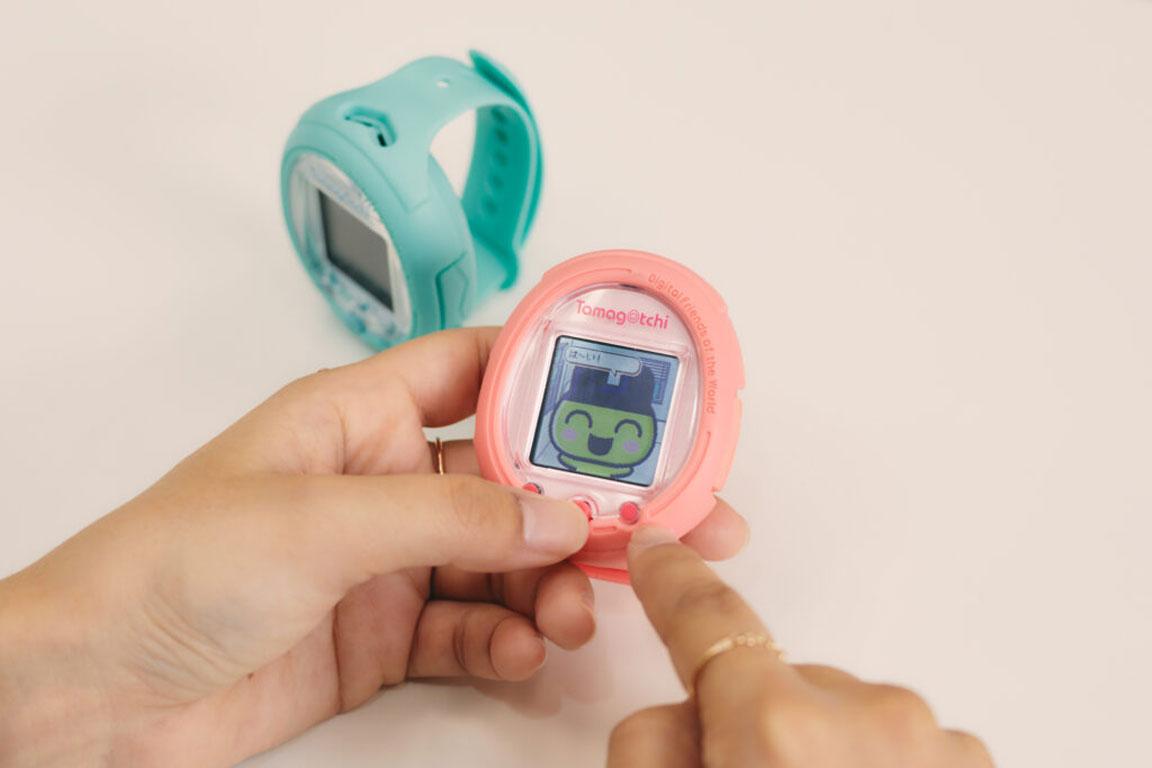 たまごっち 腕時計　CITIZEN　バンダイ たまごっち」がスマートウォッチに？ 革新的なバンダイの企画術