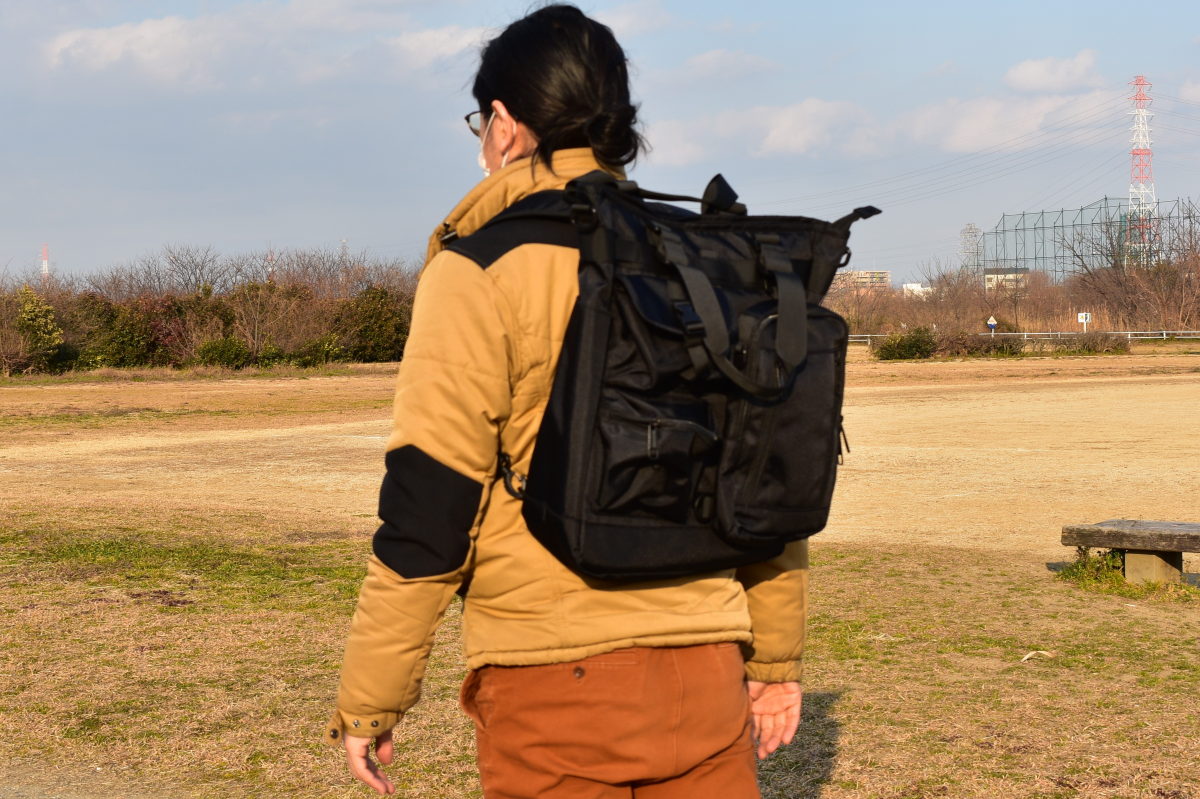 ポケットがボディーバッグに！ 分離するトートバッグを試して