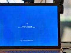Windows 11にアップグレードしないままでいると何が起こる？ | ライフハッカー・ジャパン