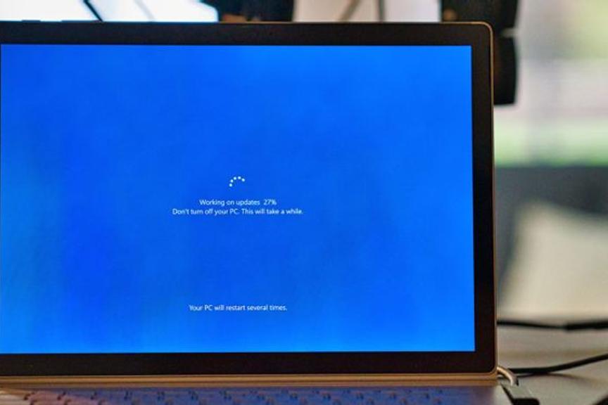 Windows 11にアップグレードしないままでいると何が起こる?