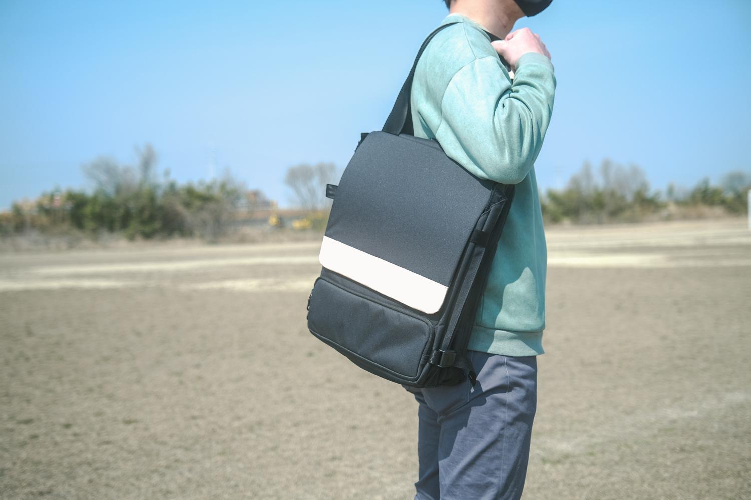 ズレ落ち防止で快適に持ち運べる進化系トートバッグ「FIXTOTE」を使っ 