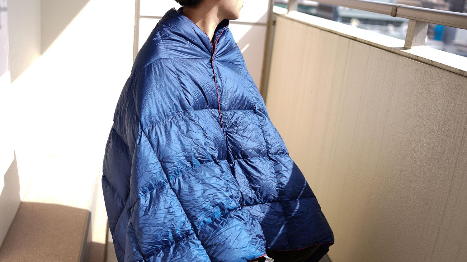 キャンプや屋外レジャーで便利かも。水や汚れに強い多機能ダウン