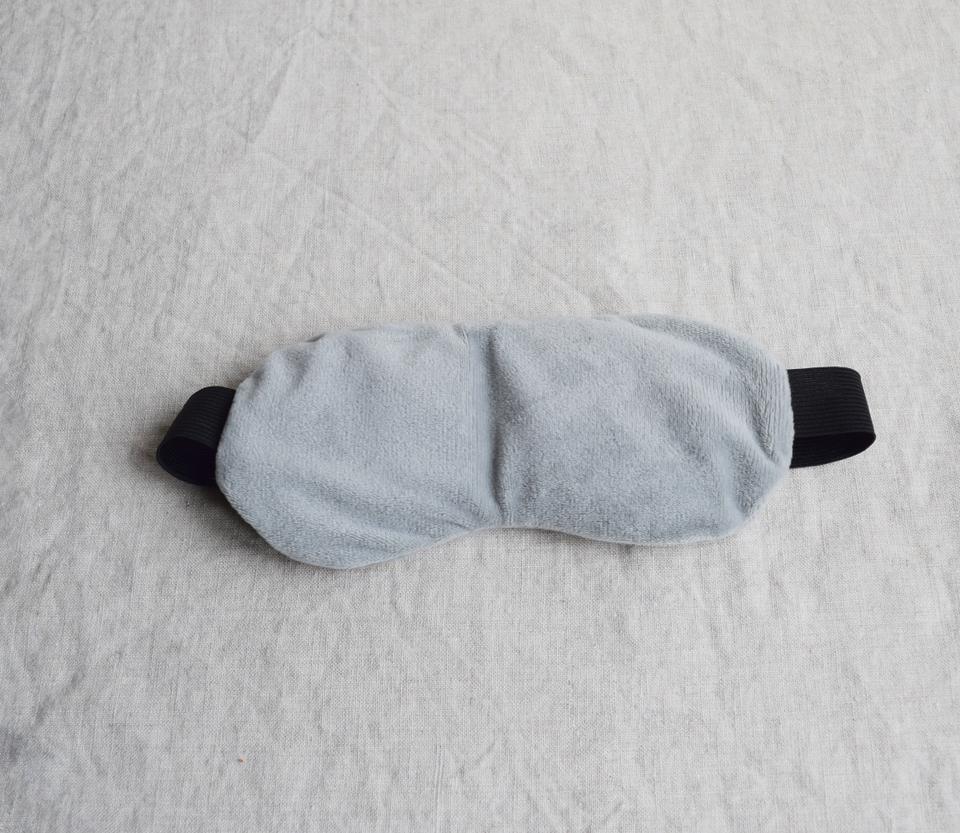 毎日の疲れ目対策に 繰り返し使える冷温アイマスクが効果的だった 今日のライフハックツール ライフハッカー ジャパン