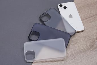 iPhone薄型ケースの最適解！「THE FROST AIR」の強度をアップさせた「ULTRA」登場