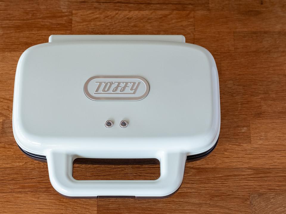 「Toffyホットサンドメーカー」5930円(税込)※Amazon価格